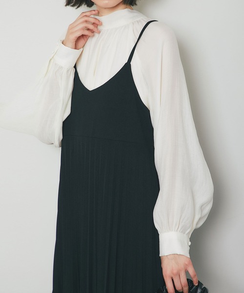 SMILE ORCHID（スマイルオーキッド）の「ブラウス&プリーツジャンスカ