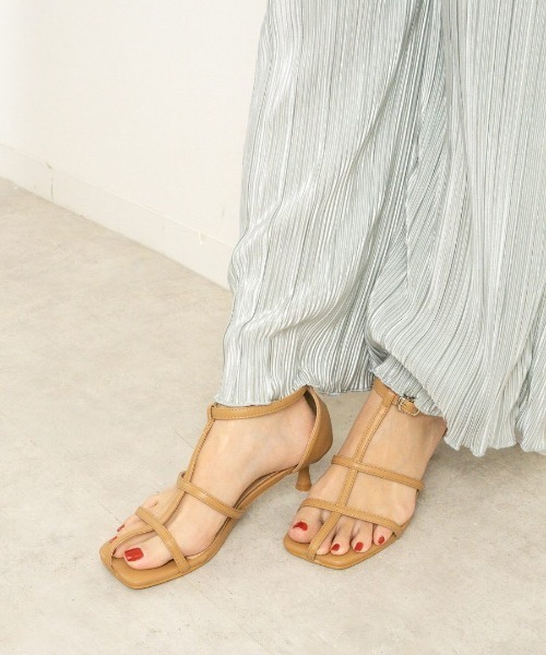 Fabby fabby（ファビィーファビィー）の「ストラップピンヒールサンダル（サンダル・レディース・シルバー/オフホワイト/ブラック/ベージュ・SMALL/MEDIUM/LARGE）」の3枚目の写真