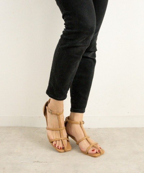 Fabby fabby（ファビィーファビィー）の「ストラップピンヒールサンダル（サンダル・レディース・シルバー/オフホワイト/ブラック/ベージュ・SMALL/MEDIUM/LARGE）」の15枚目の写真