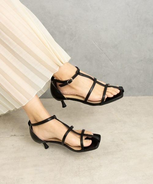 Fabby fabby（ファビィーファビィー）の「ストラップピンヒールサンダル（サンダル・レディース・シルバー/オフホワイト/ブラック/ベージュ・SMALL/MEDIUM/LARGE）」の11枚目の写真