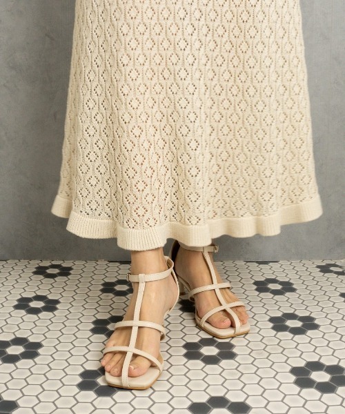 Fabby fabby（ファビィーファビィー）の「ストラップピンヒールサンダル（サンダル・レディース・シルバー/オフホワイト/ブラック/ベージュ・SMALL/MEDIUM/LARGE）」の12枚目の写真