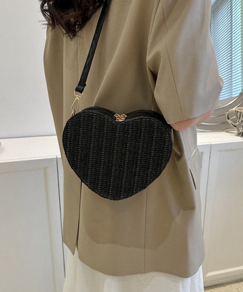 Pochi Pouch(ポチポーチ)の「Pochi Pouch/2way ミニ ハートデザイン わら編み ショルダーバッグ(ショルダーバッグ・レディース・ブラック/ホワイト/ブラウン/ベージュ・FREE)」の20枚目の写真