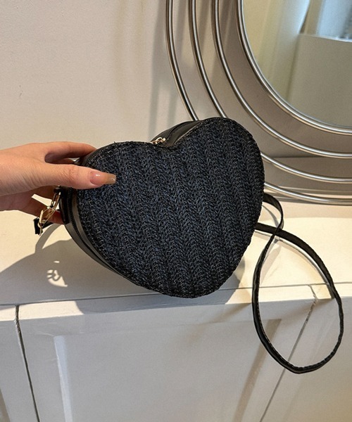 Pochi Pouch(ポチポーチ)の「Pochi Pouch/2way ミニ ハートデザイン わら編み ショルダーバッグ(ショルダーバッグ・レディース・ブラック/ホワイト/ブラウン/ベージュ・FREE)」の16枚目の写真