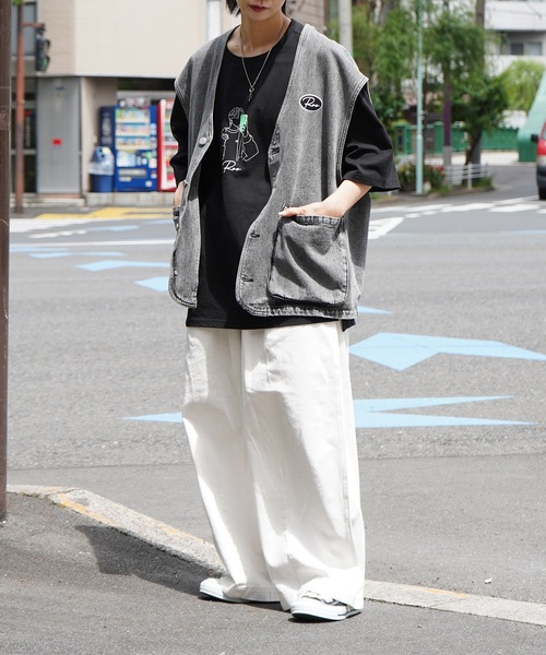 Roo(ルー)の「【Roo / ルー】自撮りイラスト / フロントプリント ビッグシルエット半袖リンガーTシャツ カットソー(Tシャツ/カットソー・メンズ・ホワイト/ブラック/チャコールグレー/ホワイト系その他/ブラック系その他/ホワイト系その他2・M/L)」の9枚目の写真