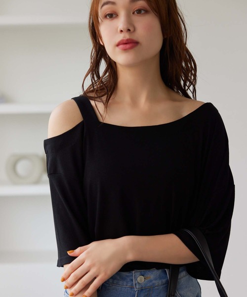 Edit Sheen（エディットシーン）の「とろみ素材ワンショルカットソー（Tシャツ/カットソー・レディース・ブラック/ホワイト・M）」の9枚目の写真