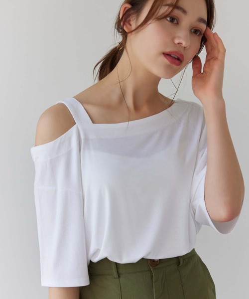 Edit Sheen（エディットシーン）の「とろみ素材ワンショルカットソー（Tシャツ/カットソー・レディース・ブラック/ホワイト・M）」の10枚目の写真