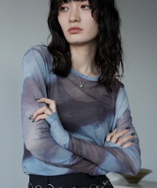 VACANCY（ヴァカンシー）の「アート柄シアーインナー/新柄追加（Tシャツ/カットソー・レディース・ブラック/ブルー/グリーン/マスタード/パープル/ブラウン/ダークブルー・FREE）」の16枚目の写真