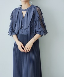 ラッフルキーホールネックドレス