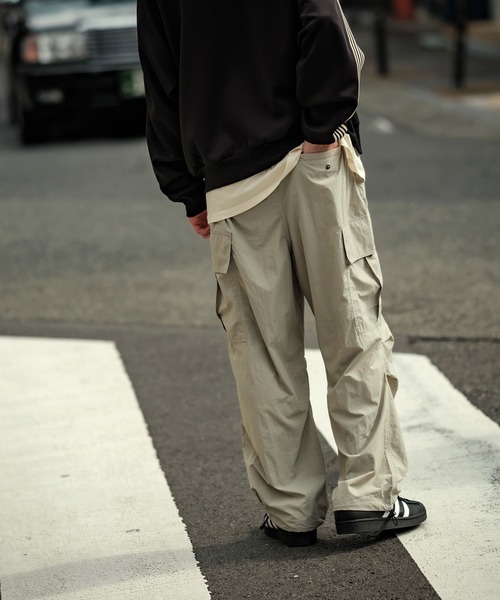 improves(インプローブス)の「【UAU】ナイロン タスラン ワイド カーゴパンツ(カーゴパンツ・メンズ・ブラック/グレイッシュベージュ/カーキ・MEDIUM/LARGE)」の11枚目の写真