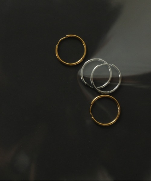 ORLEAN(オルレアン)の「金属アレルギー対応 シンプルフープピアス 17mm 316L(ピアス(両耳用)・レディース・ゴールド/シルバー・フリー)」の15枚目の写真