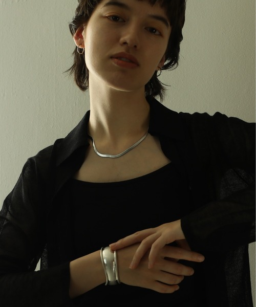 ORLEAN(オルレアン)の「金属アレルギー対応 シンプルフープピアス 17mm 316L(ピアス(両耳用)・レディース・ゴールド/シルバー・フリー)」の11枚目の写真