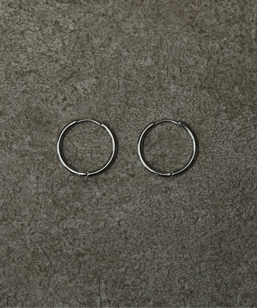 ORLEAN(オルレアン)の「金属アレルギー対応 シンプルフープピアス 17mm 316L(ピアス(両耳用)・レディース・ゴールド/シルバー・フリー)」の17枚目の写真