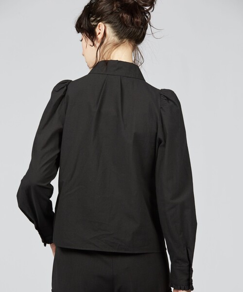 To b. by agnes b.(トゥービーバイアニエスベー)の「【Outlet】ロゴエンブカラーシャツ(シャツ/ブラウス・レディース・ブラック・36/40/38)」の10枚目の写真