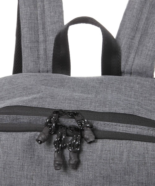 LAKOLE(ラコレ)の「スクエアリュック2 / 969630(バックパック/リュック・メンズ・チャコール/ブラック/サンドグレー/グレー・FREE)」の5枚目の写真