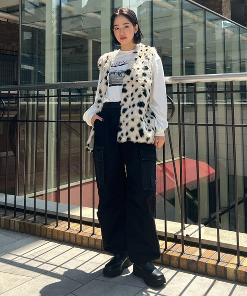 RODEO CROWNS WIDE BOWL（ロデオクラウンズワイドボウル）の「パターンフォーファーベスト（ベスト・レディース・ブラウン系その他/ブラック系その他・FREE）」の17枚目の写真