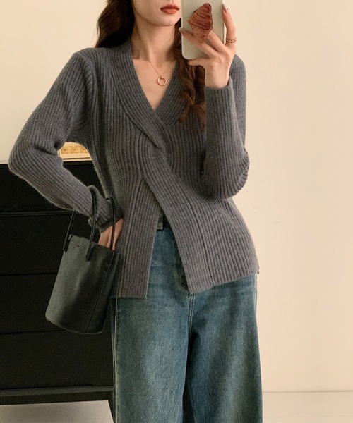 aimoha（アイモハ）の「ツイストデザインカットソー（ニット/セーター・レディース・ライトグリーン/オフホワイト/イエロー/グレー/ライトパープル/ブラック・FREE）」の15枚目の写真