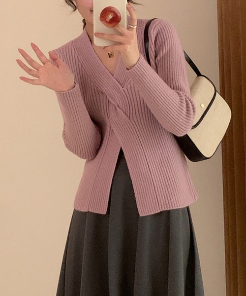 aimoha（アイモハ）の「ツイストデザインカットソー（ニット/セーター・レディース・ライトグリーン/オフホワイト/イエロー/グレー/ライトパープル/ブラック・FREE）」の22枚目の写真