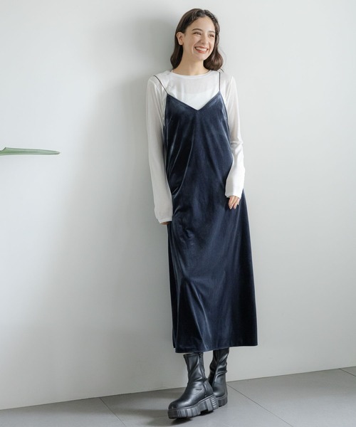 LAKOLE(ラコレ)の「ベロアキャミワンピース / 983321(ワンピース・レディース・ネイビー/ライトブルー/ライトベージュ・SMALL/MEDIUM)」の21枚目の写真