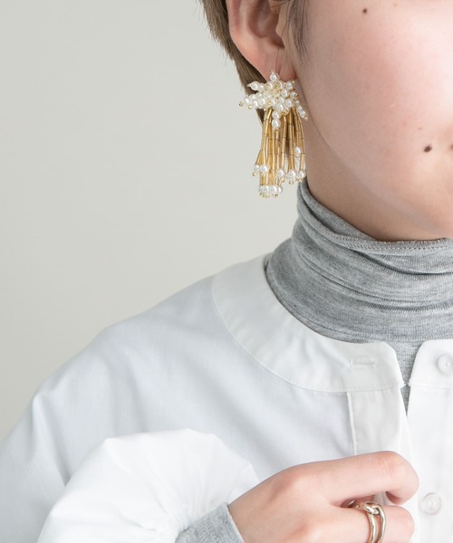 KBF（ケイビーエフ）の「パールピアス（ピアス（両耳用）・レディース・ゴールド/シルバー・ONE）」の2枚目の写真