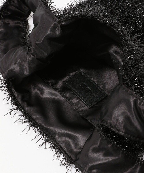 HARE(ハレ)の「ラメフリンジショッパーバッグ(HARE)(ショルダーバッグ・レディース・ガンメタ/ブラック・FREE)」の8枚目の写真