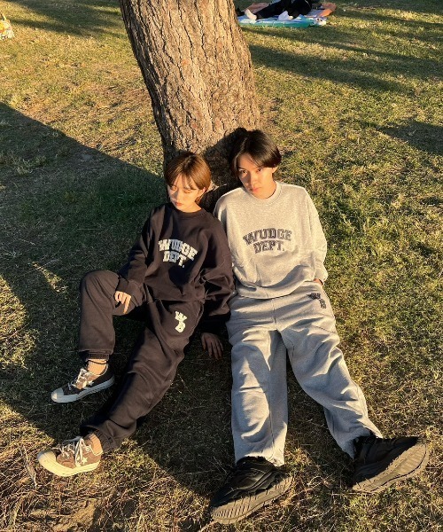 WudgeBoy(ワッジボーイ)の「college logo sweat(スウェット・レディース・ネイビー/杢グレー・MEDIUM/LARGE)」の16枚目の写真
