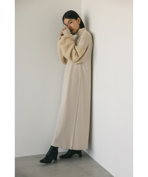 STYLEMIXER(スタイルミキサー)の「ブークレスリーブニットワンピース(ワンピース・レディース・ライトベージュ/ブラック・SMALL/MEDIUM)」の12枚目の写真
