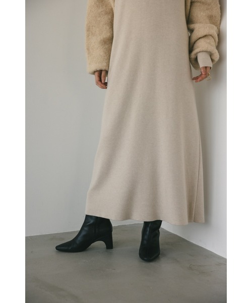 STYLEMIXER(スタイルミキサー)の「ブークレスリーブニットワンピース(ワンピース・レディース・ライトベージュ/ブラック・SMALL/MEDIUM)」の17枚目の写真