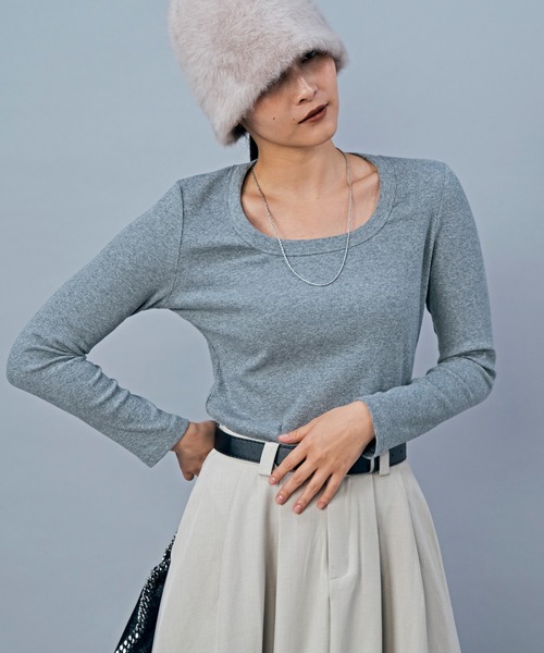 LIENCOEUR(リアンクール)の「テレコUネックロンT(Tシャツ/カットソー・レディース・ブラック/ホワイト/グレー/ベージュ/ブラウン/ライトイエロー・FREE)」の3枚目の写真