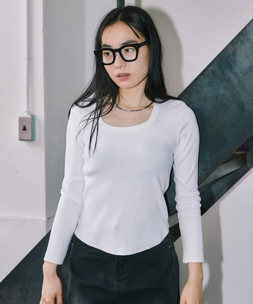 LIENCOEUR(リアンクール)の「テレコUネックロンT(Tシャツ/カットソー・レディース・ブラック/ホワイト/グレー/ベージュ/ブラウン/ライトイエロー・FREE)」の1枚目の写真