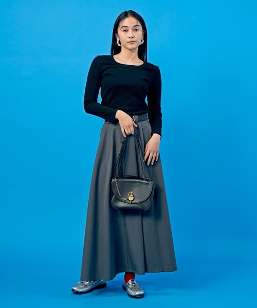 LIENCOEUR(リアンクール)の「テレコUネックロンT(Tシャツ/カットソー・レディース・ブラック/ホワイト/グレー/ベージュ/ブラウン/ライトイエロー・FREE)」の9枚目の写真