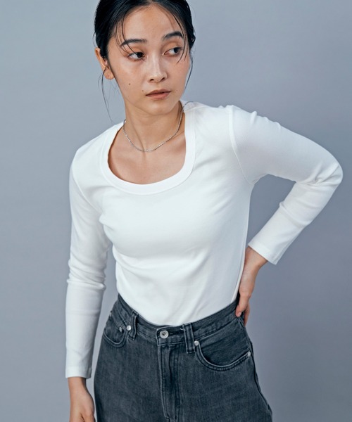 LIENCOEUR(リアンクール)の「テレコUネックロンT(Tシャツ/カットソー・レディース・ブラック/ホワイト/グレー/ベージュ/ブラウン/ライトイエロー・FREE)」の15枚目の写真