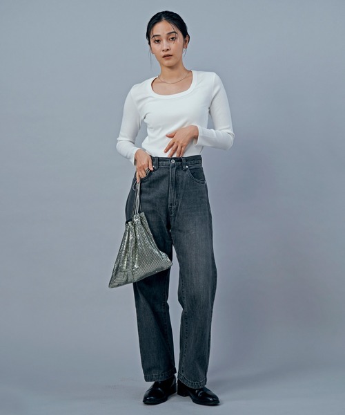 LIENCOEUR(リアンクール)の「テレコUネックロンT(Tシャツ/カットソー・レディース・ブラック/ホワイト/グレー/ベージュ/ブラウン/ライトイエロー・FREE)」の22枚目の写真