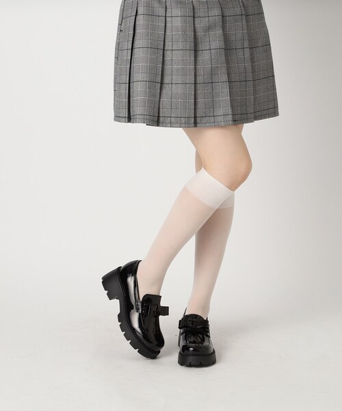 cs T&P（シーエスティーアンドピー）の「【抗菌・消臭】リボン付きローファーパンプス（パンプス・レディース・アイボリー/ブラック系8/ブラック系5・LL/S/M/L）」の14枚目の写真