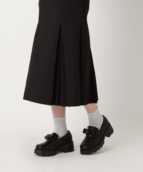 cs T&P（シーエスティーアンドピー）の「【抗菌・消臭】リボン付きローファーパンプス（パンプス・レディース・アイボリー/ブラック系8/ブラック系5・LL/S/M/L）」の22枚目の写真