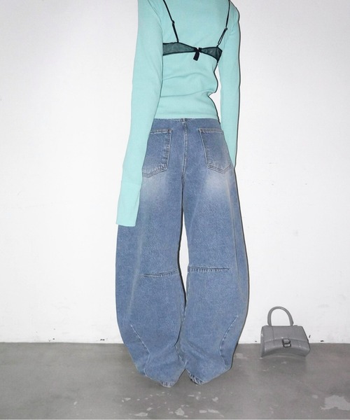 musubore ムスボレ　カーブワイドデニム　デニム　　バルーンデニム musubore（ムスボレ）の「curve wide denim PT / カーブワイド