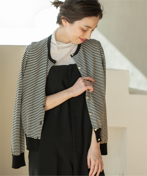 OPAQUE.CLIP(オペークドットクリップ)の「◆UV クルーネックニットカーディガン【洗濯機洗い可】(カーディガン/ボレロ・レディース・ベビーピンク/ブラック/ホワイト系3/グレー/ライトブルー・40/38/36/42)」の2枚目の写真