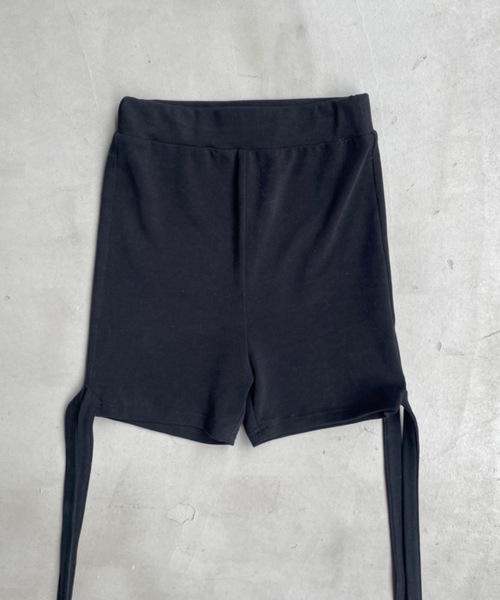 SHAGGIE(シャギー)の「クロスストラップリボンレギンスハーフパンツ(その他パンツ・レディース・チャコールグレー/ブラック・FREE)」の9枚目の写真