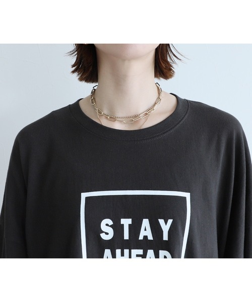 reca(レカ)の「大人のロゴプリントロンTシャツ(Tシャツ/カットソー・レディース・ホワイト/ホワイト系その他/チャコール・FREE)」の4枚目の写真