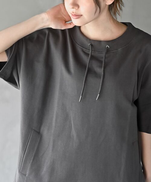 rps(アールピーエス)の「ミニ裏毛ルーズハイネックドルマンプルオーバー(Tシャツ/カットソー・レディース・マスタード/サックスブルー/オフホワイト/チャコールグレー/杢グレー/ミント・フリー)」の20枚目の写真