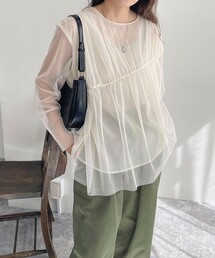 チュールシャーリングブラウス