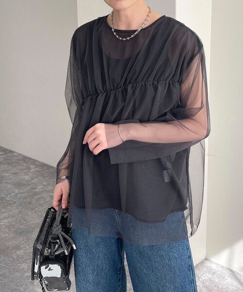 fredy emue（フレディエミュ）の「チュールシャーリングブラウス（シャツ/ブラウス・レディース・チャコールグレー/アイボリー・38）」の19枚目の写真