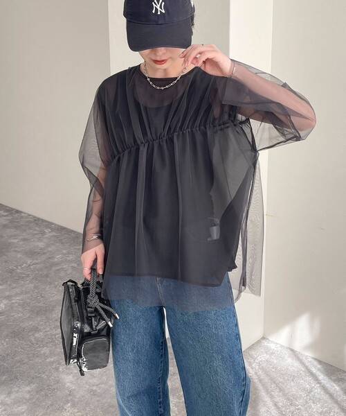 fredy emue（フレディエミュ）の「チュールシャーリングブラウス（シャツ/ブラウス・レディース・チャコールグレー/アイボリー・38）」の20枚目の写真