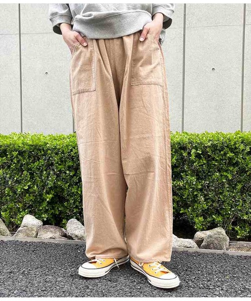 anap mimpi（アナップミンピ）の「ユッタリ ワイド シェフパンツ（その他パンツ・レディース・ベージュ/ブラック・FREE）」の2枚目の写真