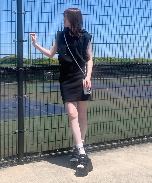 non-hedge（ノンヘッジ）の「フードロゴノースリーブミニワンピース（ワンピース・レディース・ブラック/チャコールグレー/ブルー/オフホワイト・FREE）」の14枚目の写真