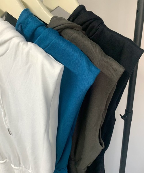 non-hedge（ノンヘッジ）の「フードロゴノースリーブミニワンピース（ワンピース・レディース・ブラック/チャコールグレー/ブルー/オフホワイト・FREE）」の12枚目の写真