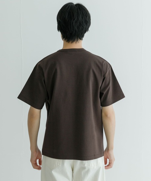 URBAN RESEARCH（アーバンリサーチ）の「『XLサイズあり』接触冷感スムージーTシャツ（Tシャツ/カットソー・メンズ・ブラック/グレー/ホワイト/ブラウン/ブルー系その他・SMALL/MEDIUM/LARGE/X-LARGE）」の21枚目の写真
