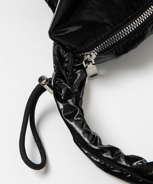 Figments（フィグメンツ）の「合皮ショルダーバッグ（ショルダーバッグ・レディース・ブラック/ホワイト・FREE）」の4枚目の写真