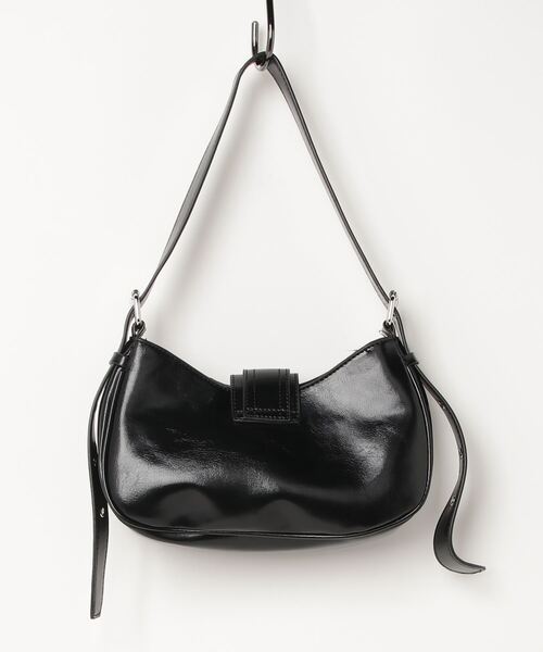 .KOM（ドットコム）の「『.KOM/ドットケーオーエム』ベルトデザインレザーライクショルダーバッグ【Y】【CN】（ショルダーバッグ・レディース・ホワイト/ブラック/シルバー・FREE）」の11枚目の写真