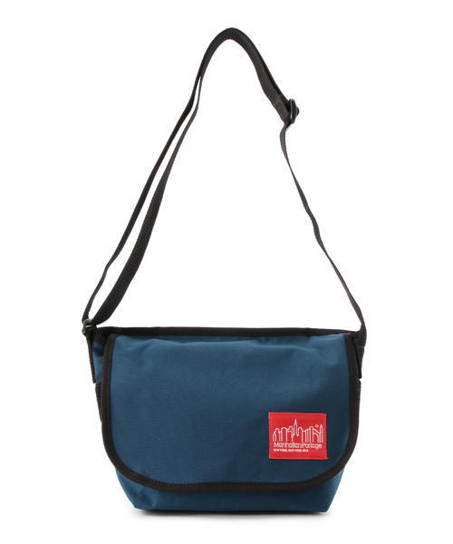 Manhattan Portage（マンハッタンポーテージ）の「Manhattan Portage / 1605JR（メッセンジャーバッグ・メンズ・ブラック/ネイビー・ONE SIZE）」の4枚目の写真