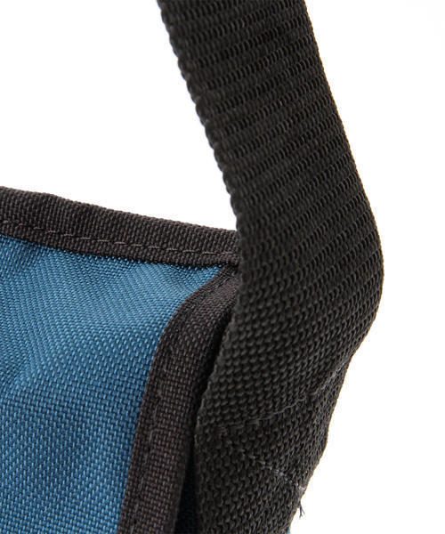 Manhattan Portage（マンハッタンポーテージ）の「Manhattan Portage / 1605JR（メッセンジャーバッグ・メンズ・ブラック/ネイビー・ONE SIZE）」の14枚目の写真